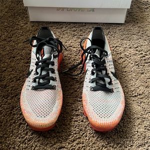 Air VaporMax Wolf Grey Bright Crimson (W)